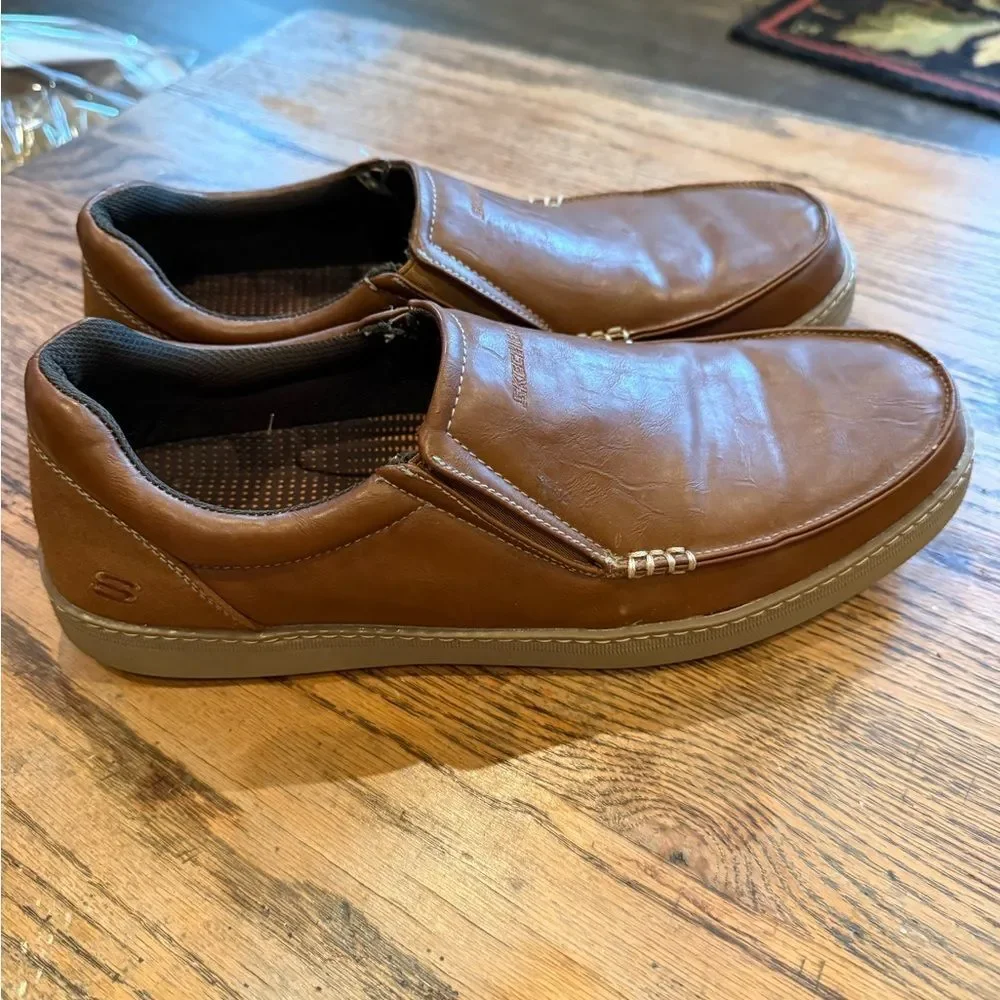 Skechers Classic Fit Air-Cooled Memory Foam Shoes